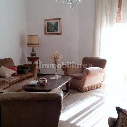 Image 5 - Viale passeggio pubblico 74, 29100 Piacenza PC, Italy - Apartment for rent