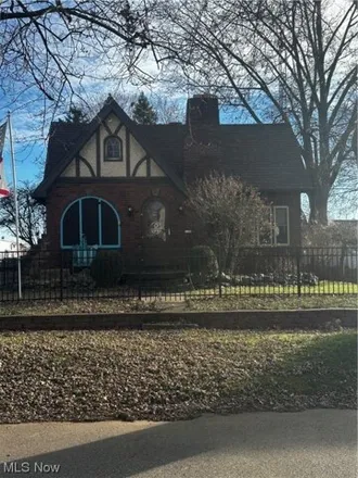 Image 1 - 2691 Shorb Avenue Northwest, Canton, OH 44709, USA - House for sale
