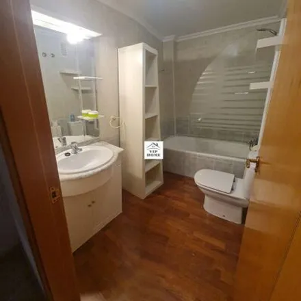 Rent this 2 bed apartment on Granalux in Calle Puentezuelas, 18002 Granada
