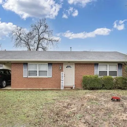 Buy this 3 bed house on 186 South Johnson Street in Alamo, Crockett County