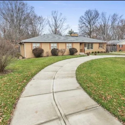 Image 4 - 1010 West 72nd Street, Hoover Crest, Indianapolis, IN 46260, USA - House for sale