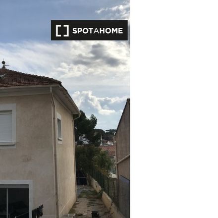 Rent this 4 bed room on 22 Traverse Chaussegros in 13013 13e Arrondissement, France
