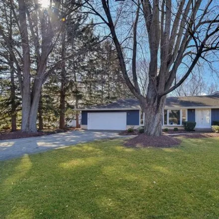 Buy this 3 bed house on River Drive in Naperville, IL 60565