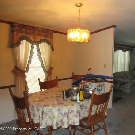 Image 4 - 337 Winters Avenue, West Hazleton, Luzerne County, PA 18202, USA - House for sale