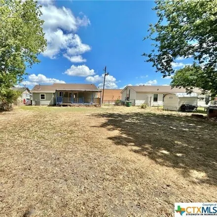 Image 9 - 1369 Loma Vista Avenue, Victoria, TX 77901, USA - House for sale