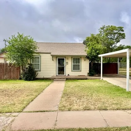 Buy this 2 bed house on 2009 39th St in Lubbock, Texas
