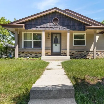 Buy this 3 bed house on 10528 W Arch Ave in Milwaukee, Wisconsin