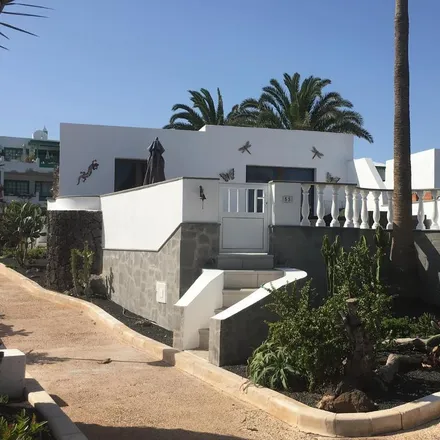 Rent this 2 bed house on Avda Del Mar 28