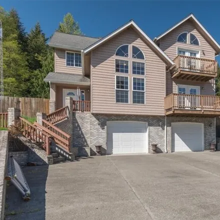 Buy this 4 bed house on 144 Lone Oak Road in Valley View Tracts, WA 98632