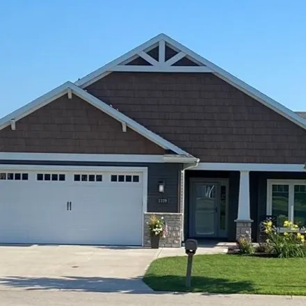 Buy this 2 bed condo on 1332 Prairie Lake Circle in Fox Crossing, WI 54956