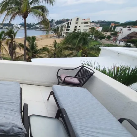 Buy this 4 bed apartment on Calle Eje Central in Salagua, 28200 Manzanillo