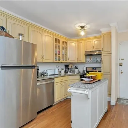 Image 7 - 9201 Shore Road, New York, NY 11209, USA - Apartment for sale