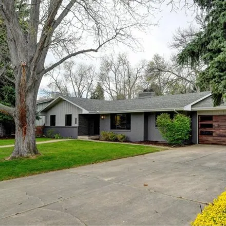 Image 2 - 1845 Seminole Drive, Fort Collins, CO 80525, USA - House for sale