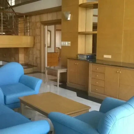 Rent this 6 bed apartment on Bangkok City Hall in Dinso Road, Phra Nakhon District