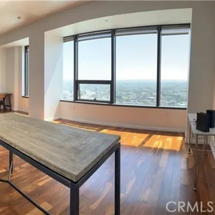 Image 3 - 1100 Wilshire, 1100 Wilshire Boulevard, Los Angeles, CA 90017, USA - Apartment for rent