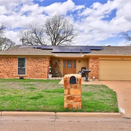 Buy this 3 bed house on 1262 Piedmont Drive in Abilene, TX 79601