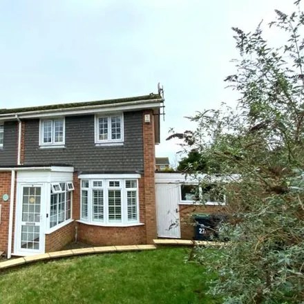 Buy this 3 bed house on Ridgefield Gardens in Highcliffe-on-Sea, BH23 4QG