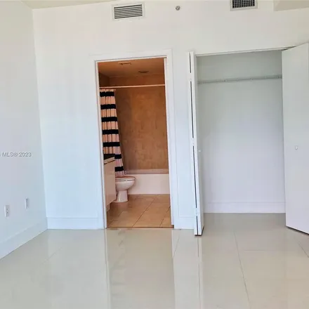 Image 3 - 91 Southwest 3rd Street, Miami, FL 33130, USA - Apartment for rent
