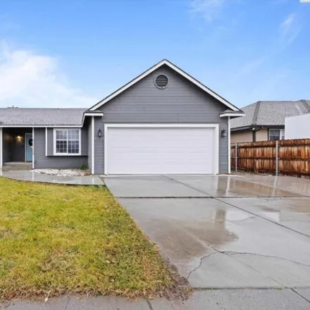 Buy this 3 bed house on 4501 West Grand Ronde Avenue in Kennewick, WA 99336