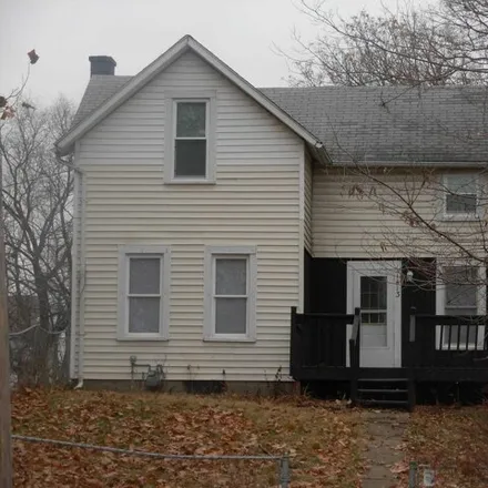 Buy this 3 bed house on 1437 12th Avenue in Moline, IL 61265