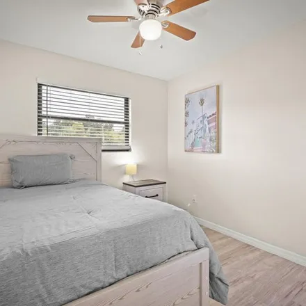 Image 8 - 2152 Messina Avenue, Orlando, FL 32811, USA - Apartment for rent