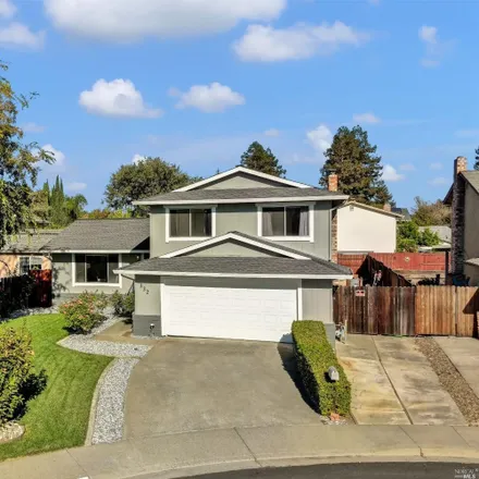 Buy this 5 bed house on 332 Plantation Court in Vacaville, CA 95687