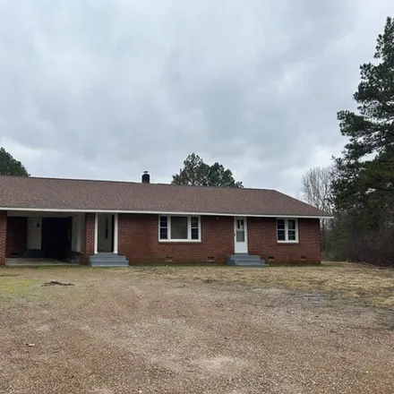 Buy this 2 bed house on 915 Kirk Trail in Benton County, TN 38341