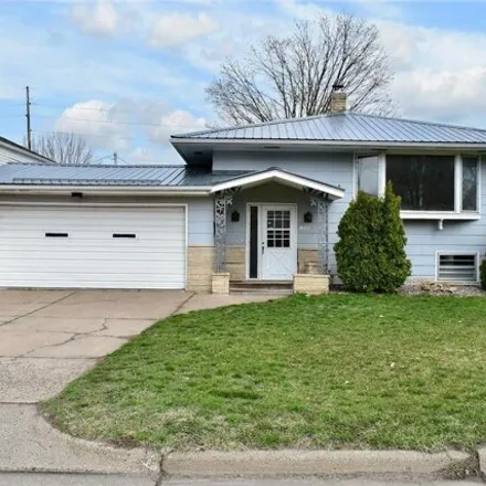 Buy this 4 bed house on Prosperous Massage in 1658 West King Street, Winona