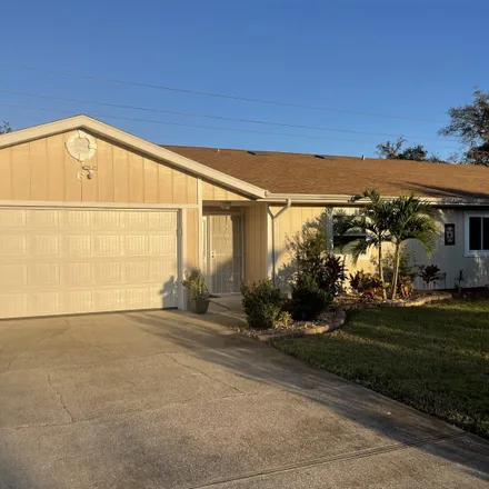 Buy this 2 bed house on 6 Woodlands Circle in Ormond Beach, FL 32174