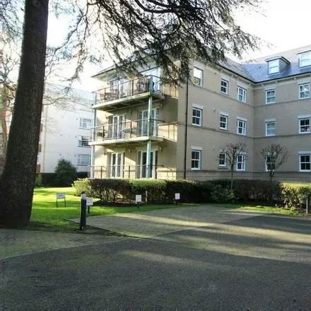 Rent this 3 bed apartment on 11 Derby Road in Bournemouth, BH1 3PX