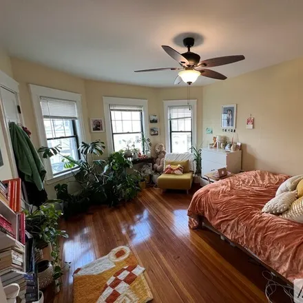 Rent this 4 bed apartment on 332 Beacon St