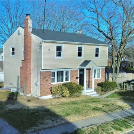 Image 2 - 20 Highland Avenue, Village of East Rockaway, NY 11518, USA - House for sale