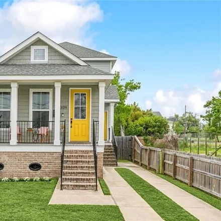 Image 1 - 1313 Foy Street, New Orleans, LA 70122, USA - House for sale