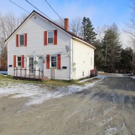 Buy this studio house on 15 Hillcrest Avenue in Caribou, ME 04736