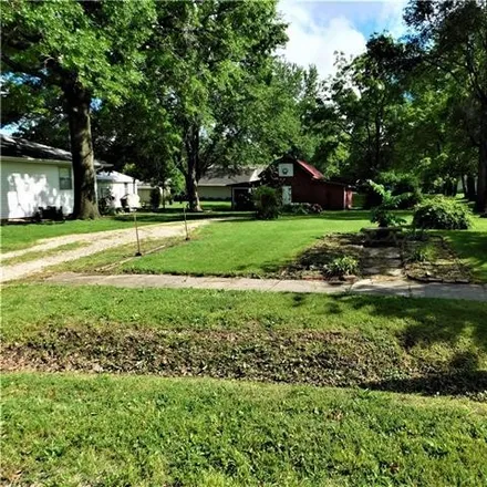 Image 5 - 305 East 5th Street, Holden, MO 64040, USA - House for sale