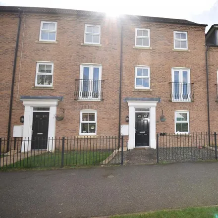 Rent this 4 bed townhouse on Arran Close in Greylees, NG34 8FY