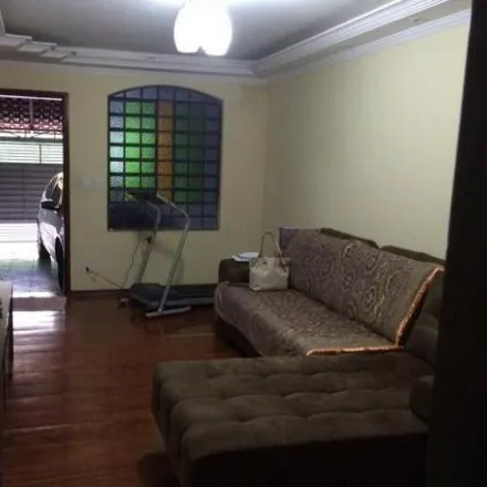 Buy this 2 bed house on Rua Oswaldo Port in Quitaúna, Osasco - SP