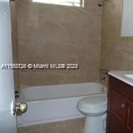 Image 8 - 2930 Point East Drive, Aventura, FL 33160, USA - Condo for rent