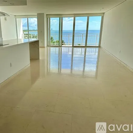 Image 1 - 600 Grapetree Dr, Unit 9DN - Condo for rent