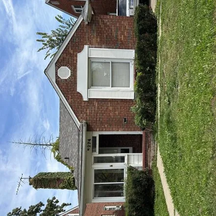 Buy this 3 bed house on 5384 Chatsworth Street in Detroit, MI 48224