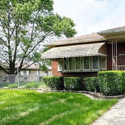 Buy this 3 bed house on 1498 Saint Johns Boulevard in Lincoln Park, MI 48146