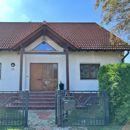 Rent this 4 bed apartment on Tulpenstraße 52 in 14532 Stahnsdorf, Germany