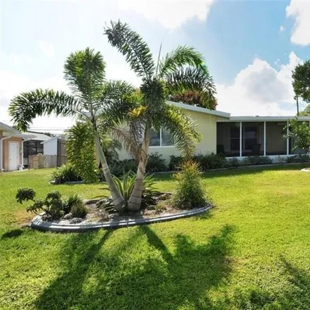 Buy this 2 bed house on 528 Sheridan Drive in Venice Gardens, Sarasota County