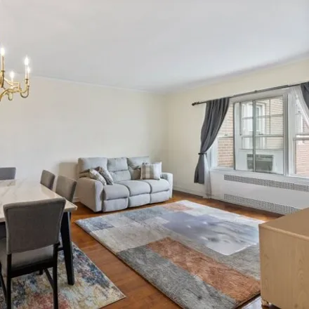 Buy this studio apartment on The Marlborough in 112-50 78th Avenue, New York