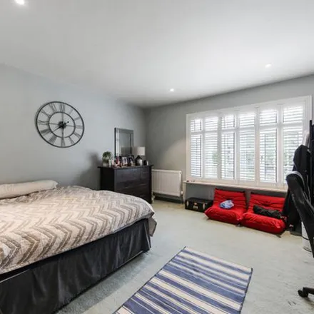 Rent this 4 bed apartment on Blair Court in London, NW8 6QS