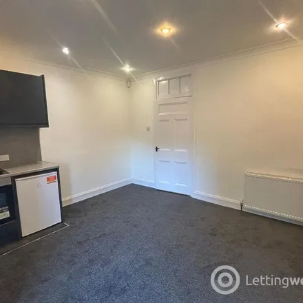 Image 3 - Abbey Road, Stirling, FK8 1LJ, United Kingdom - Apartment for rent