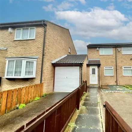 Buy this 2 bed townhouse on unnamed road in Gateshead, NE8 3RX
