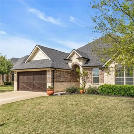 Buy this 4 bed house on 3110 Willow Ridge Circle in Granbury, TX 76049