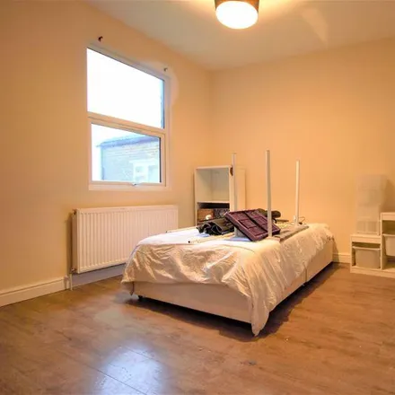 Rent this 5 bed house on Granville Road in London, N22 5LX