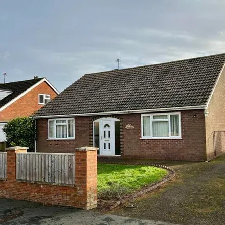 Buy this 3 bed house on Sefton Drive in Bomere Heath, SY4 3NL